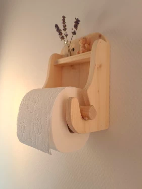Houten toiletrolhouder met legplankje